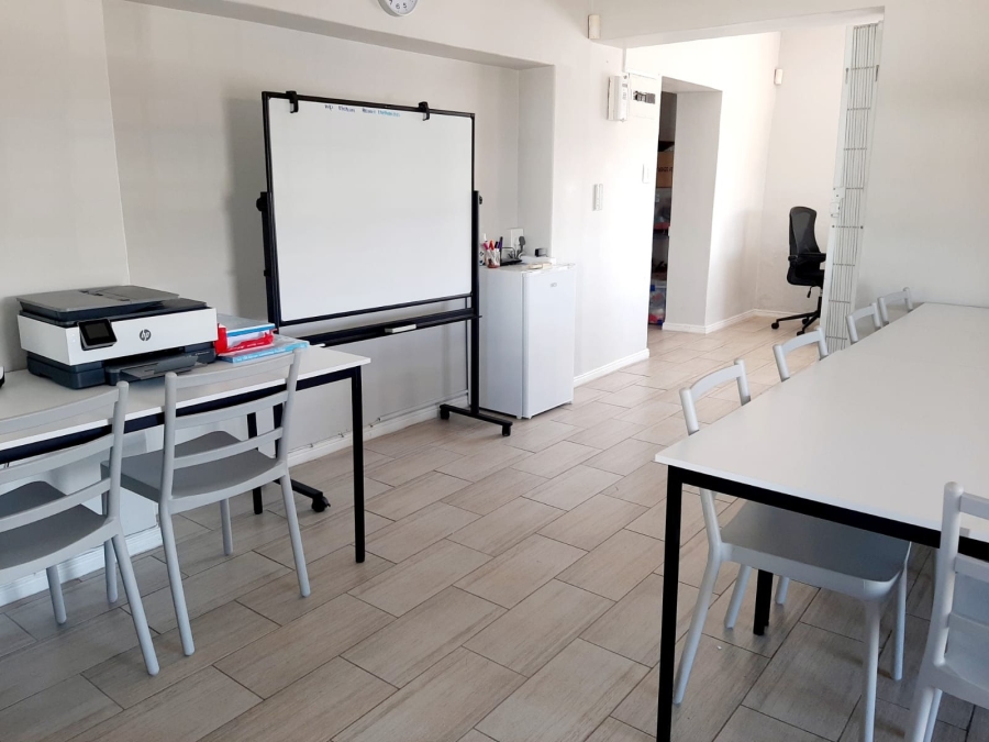 To Let commercial Property for Rent in Somerset West Western Cape